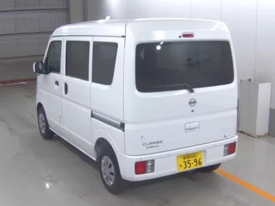 Nissan CLIPPER VAN