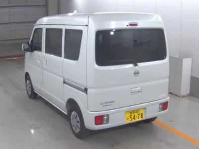 Nissan CLIPPER VAN