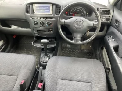 Toyota SUCCEED