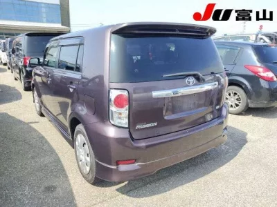 Toyota COROLLA RUMION