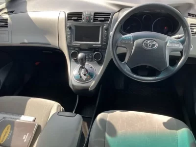 Toyota MARK X ZIO