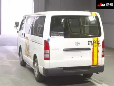 Toyota HIACE VAN