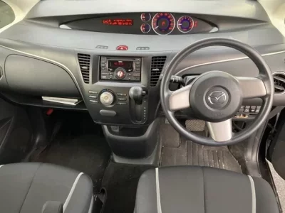 Mazda BIANTE