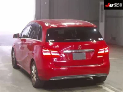 Mercedes-Benz B CLASS