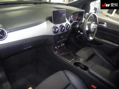 Mercedes-Benz B CLASS