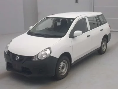 Nissan AD