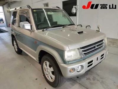 Mitsubishi PAJERO MINI