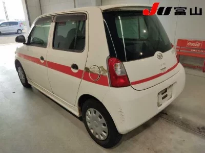 Daihatsu Esse