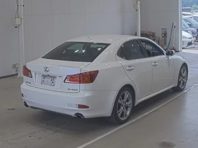Lexus IS
