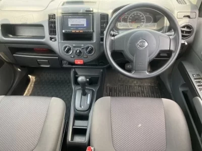 Nissan AD