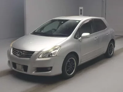 Toyota BLADE