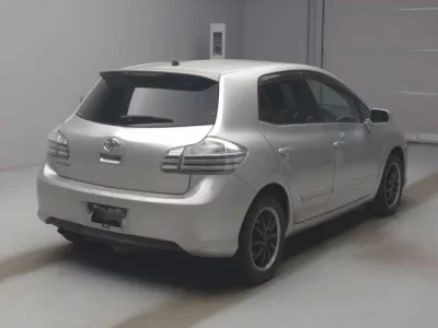 Toyota BLADE