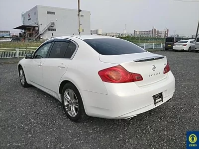 Nissan SKYLINE