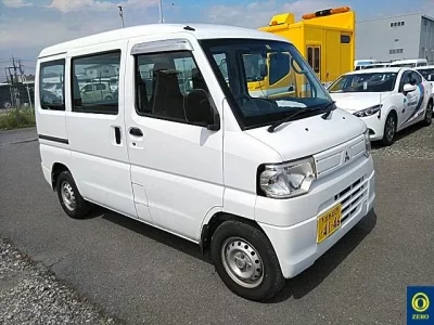Mitsubishi MINICAB VAN