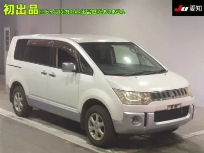 Mitsubishi DELICA D5