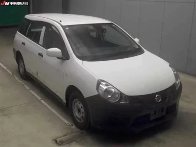 Nissan AD