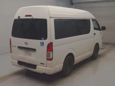 Toyota REGIUS ACE VAN