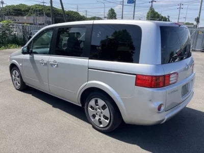 Nissan LAFESTA