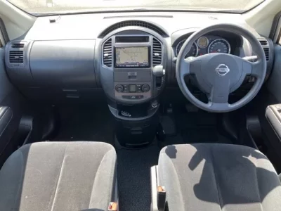 Nissan LAFESTA