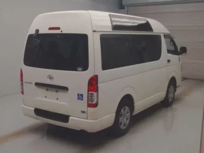 Toyota REGIUS ACE VAN
