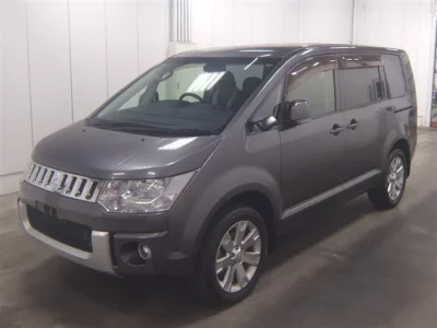 Mitsubishi DELICA D5