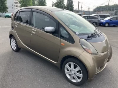 Mitsubishi I