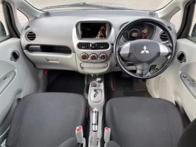 Mitsubishi I