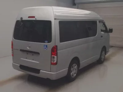 Toyota REGIUS ACE VAN