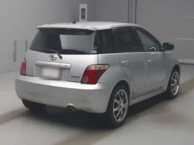 Toyota IST