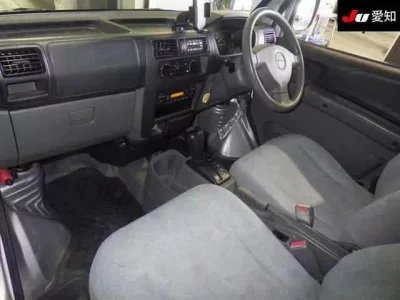 Nissan CLIPPER VAN