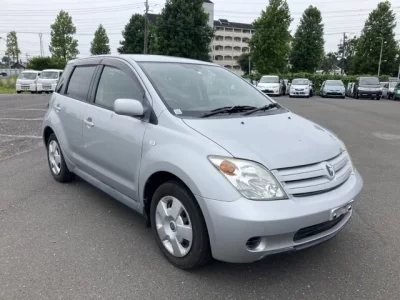 Toyota IST