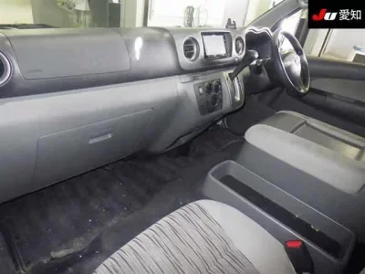 Nissan CARAVAN BUS