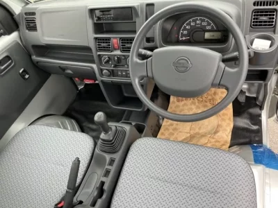 Nissan CLIPPER TRUCK