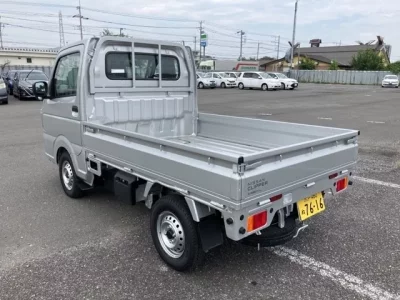 Nissan CLIPPER TRUCK