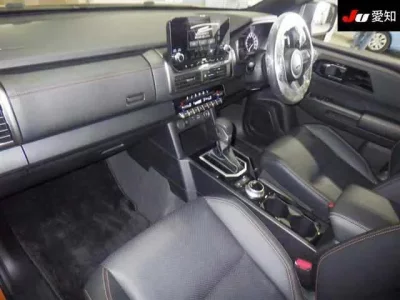 Mitsubishi TRITON