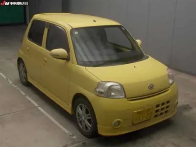 Daihatsu Esse