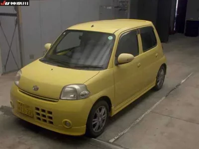 Daihatsu Esse