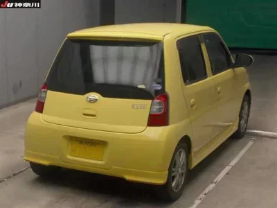 Daihatsu Esse