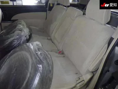 Toyota ESTIMA HYBRID