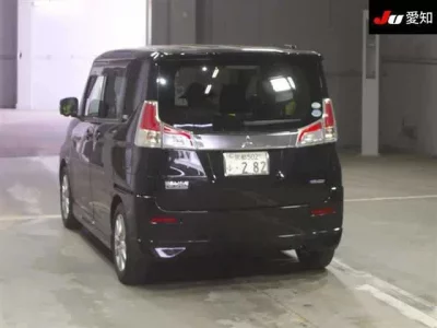 Mitsubishi DELICA D2