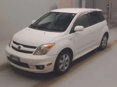 Toyota IST