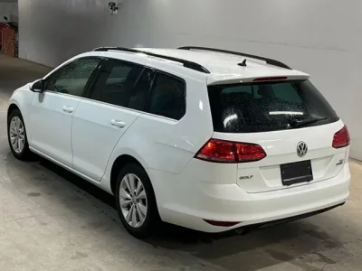 Volkswagen GOLF VARIANT