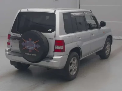 Mitsubishi PAJERO IO