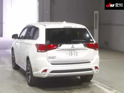 Mitsubishi OUTLANDER PHEV