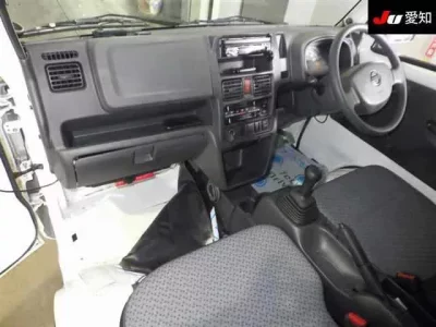 Nissan CLIPPER TRUCK