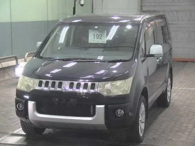 Mitsubishi DELICA D5