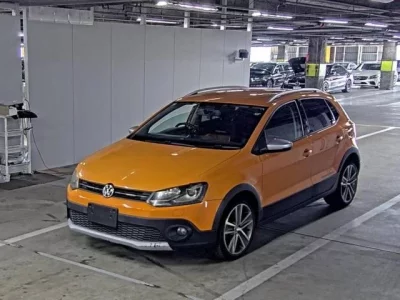 Volkswagen CROSS POLO