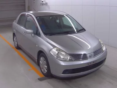 Nissan TIIDA LATIO