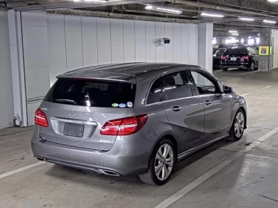 Mercedes-Benz B CLASS