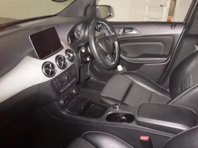 Mercedes-Benz B CLASS